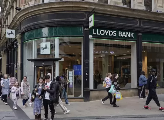 Car Loan Scandal Hits Lloyds: Profits Plunge 36%